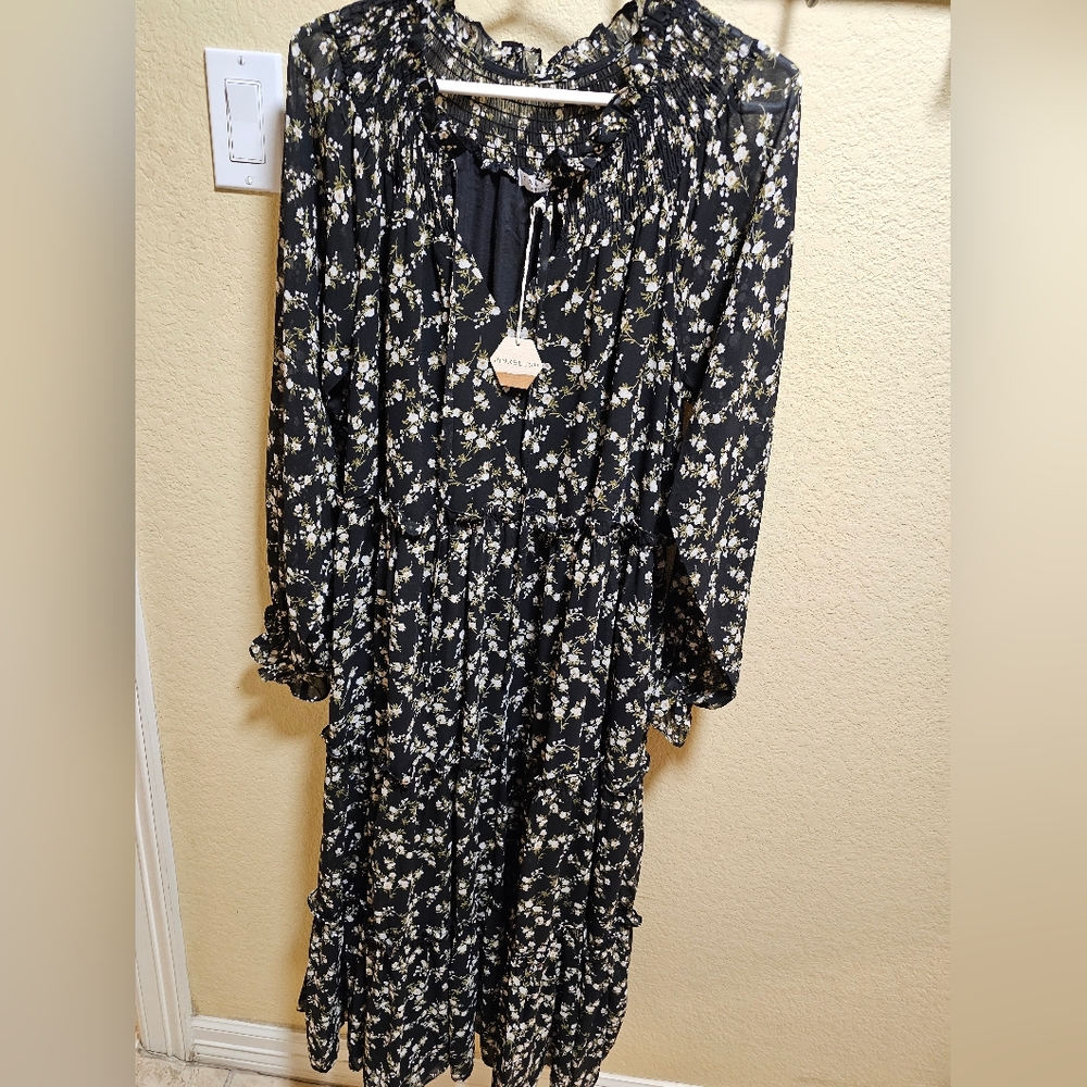 Pink Blush Calista Floral Maxi Dress Medium